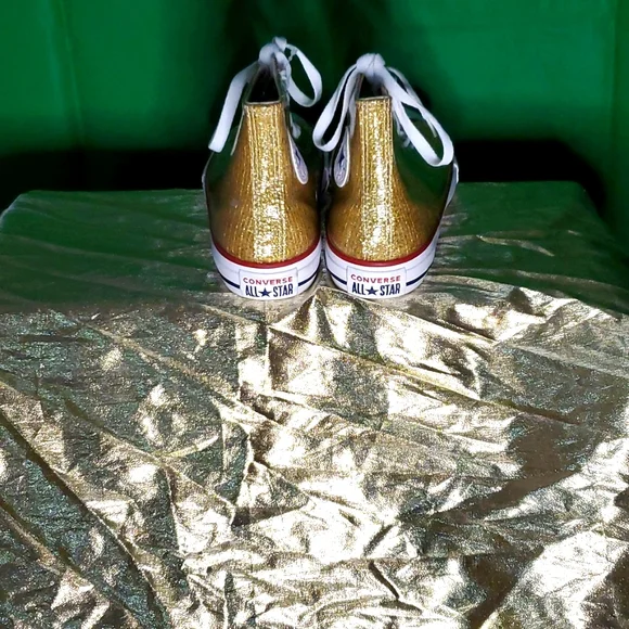 CONVERSE CTAS HI SZ 6 BOYS/8 WOMEN - Picture 5 of 9